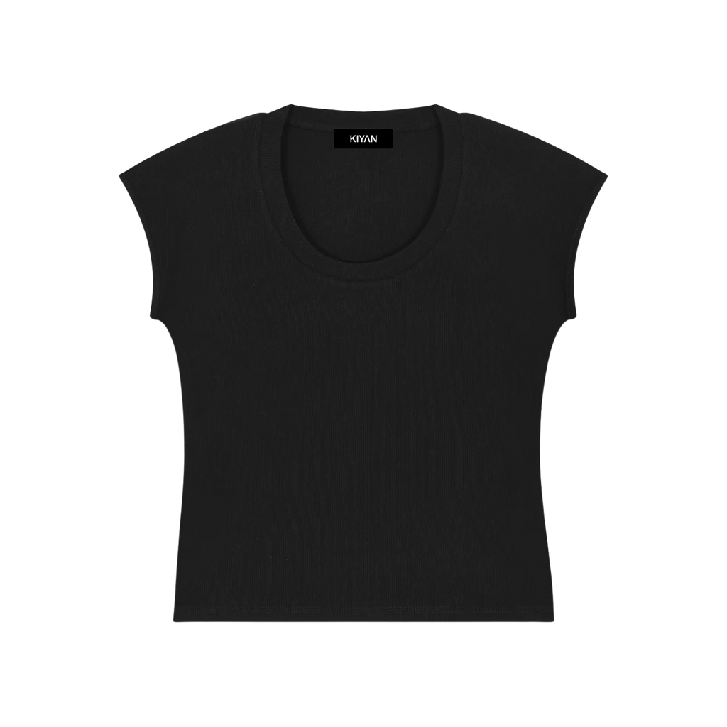 FITTED T-SHIRT